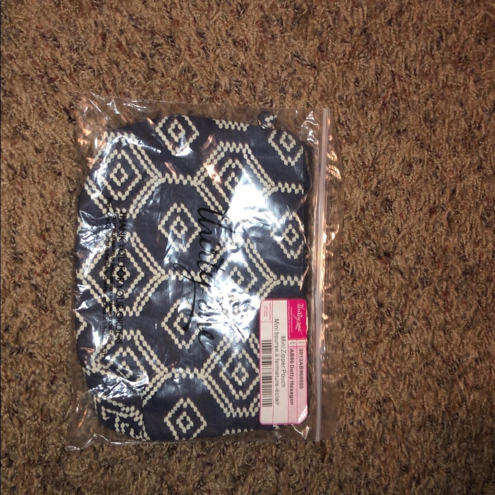 Mini zipper pouch